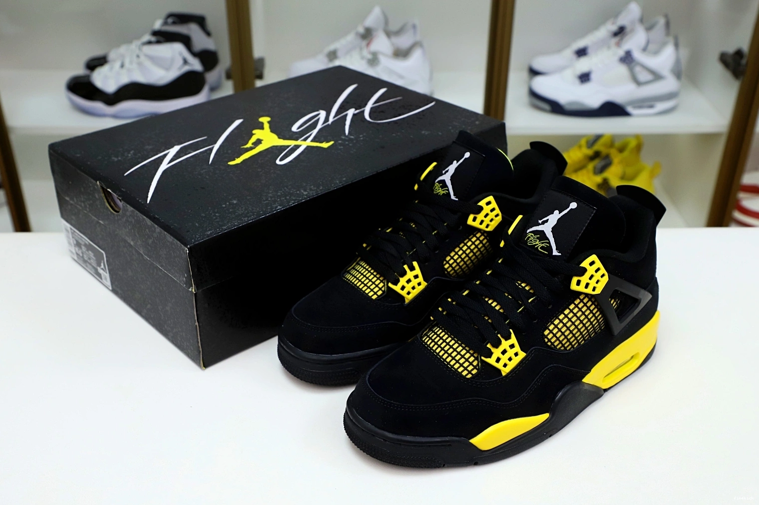 2023  Jordan Jordan4 thunder Air 0825